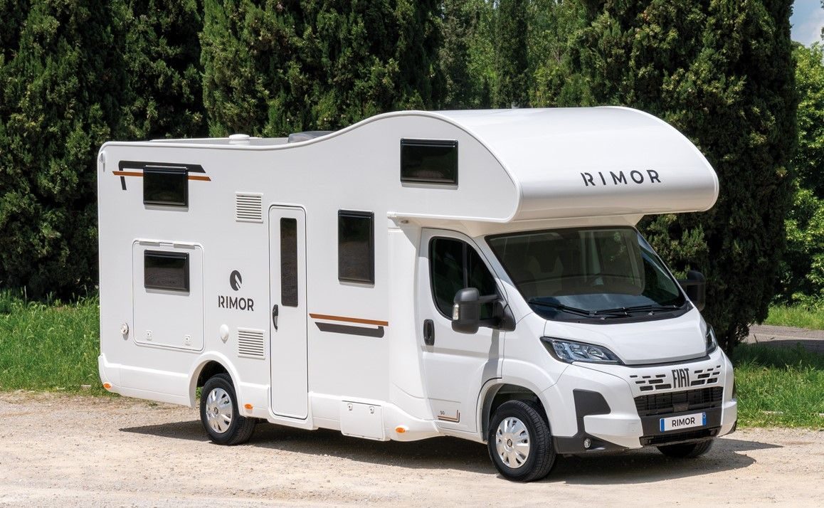 Rimor Sarus 50 — Alkoven bei Sun Island Camper